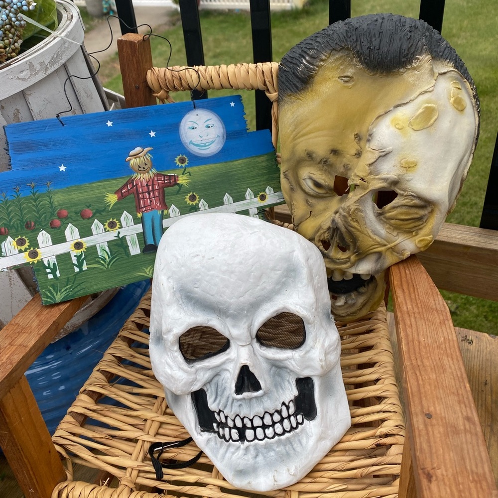 Halloween 3 PIECE SET!🔥💀👻gory mask, skeleton mask and creepy sign SET!🎃